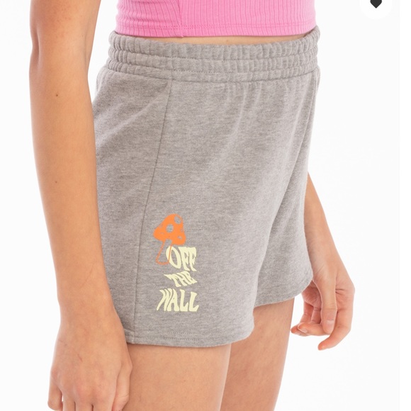 NWT Vans Mascy Women’s Shorts - Picture 4 of 6